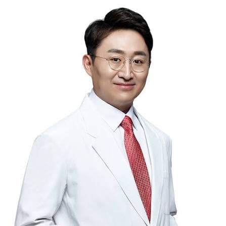 Young Jin Lee